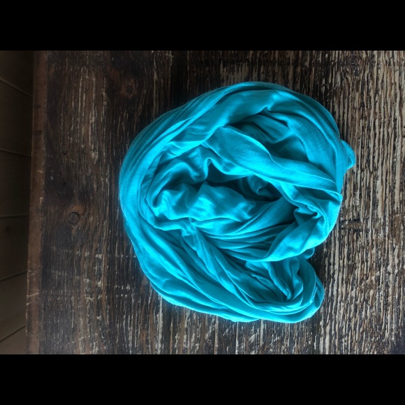 Infinity scarf - Picture 1 of 2